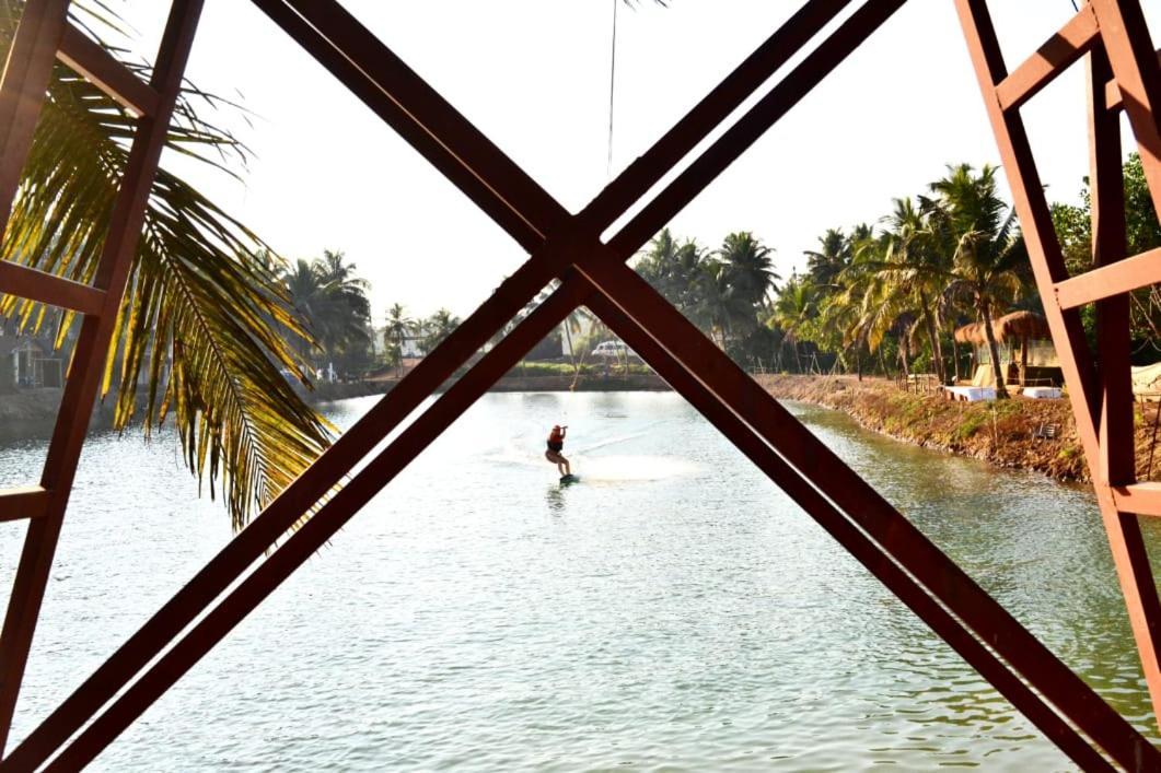 Wake Park Goa Hotel Arambol Esterno foto