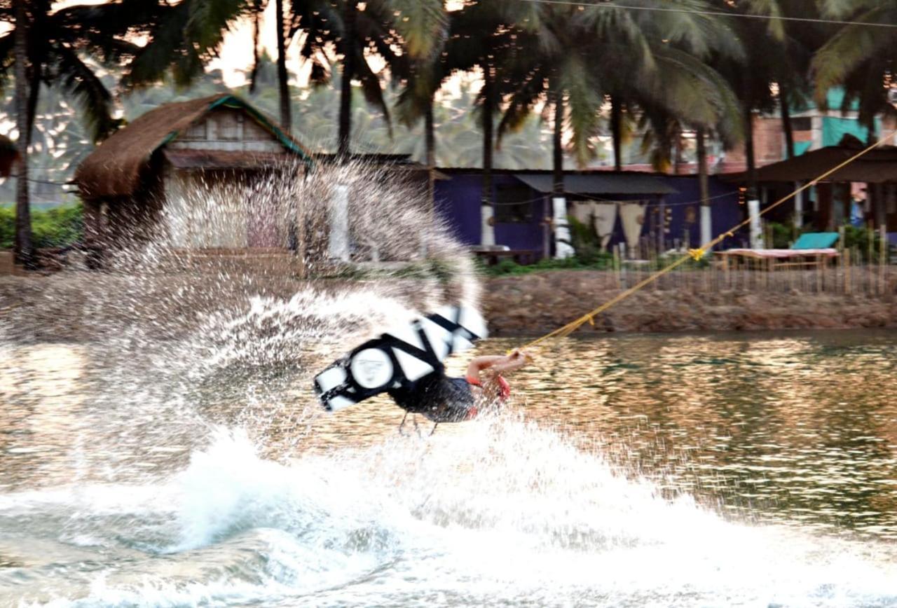 Wake Park Goa Hotel Arambol Esterno foto